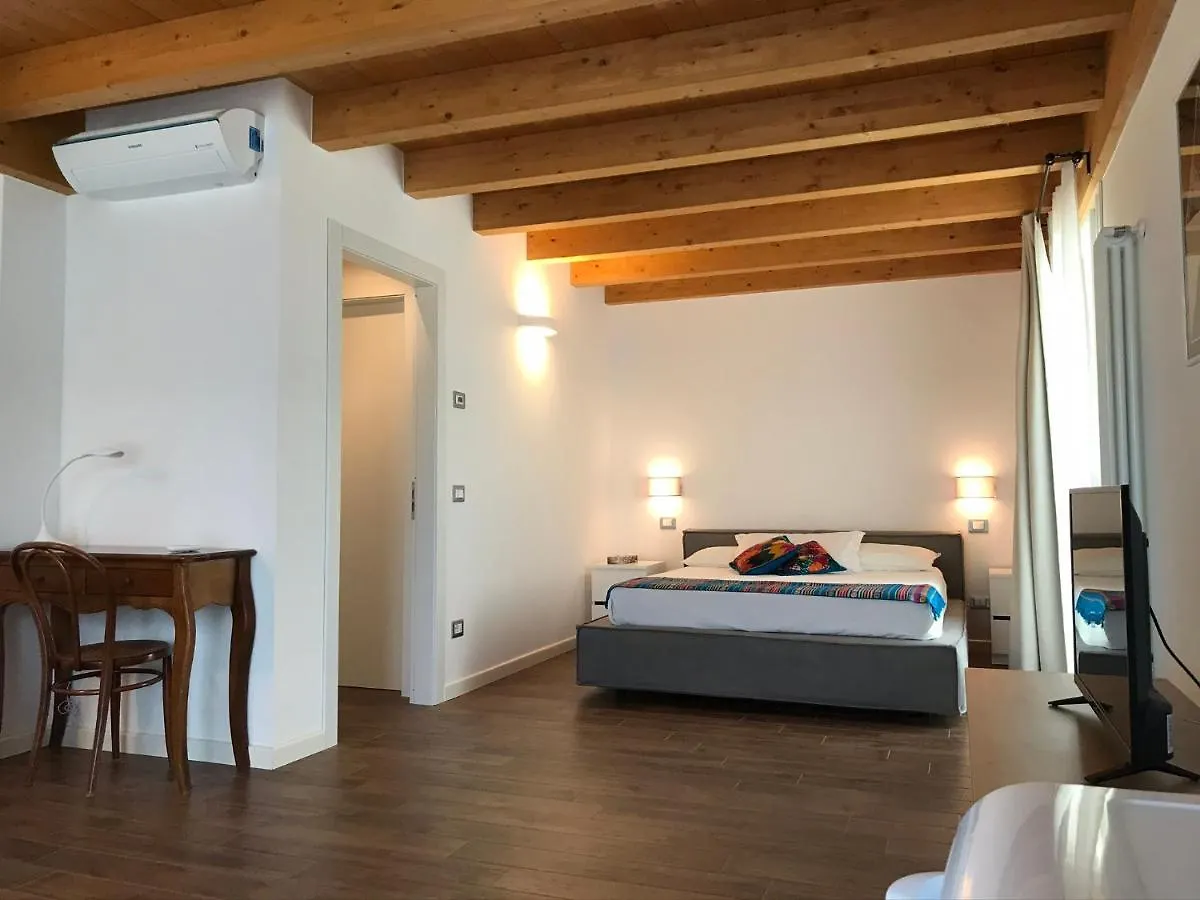 Carmen De Nella Eco Lodge 4* Caprino Veronese Italy